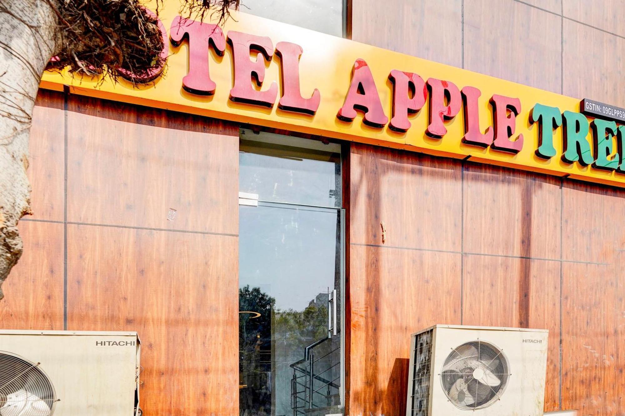 Hotel Collection O Apple Tree Noida Exterior foto